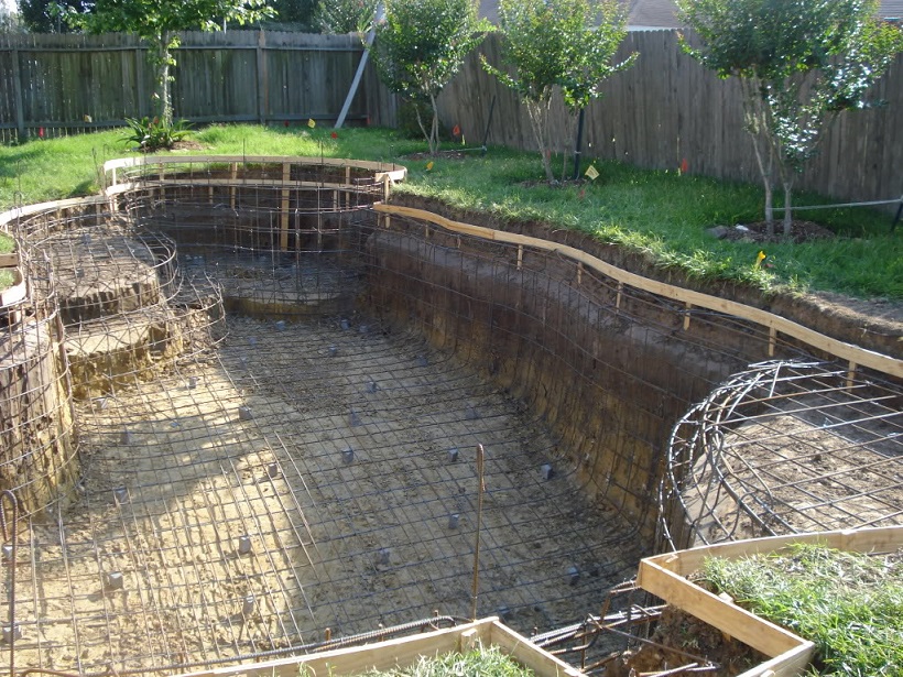 La construction de la piscine